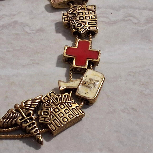Medical Enamel Slide Charm Bracelet Hospital Doctor Nurse Gold Tone - Picture 5 of 8
